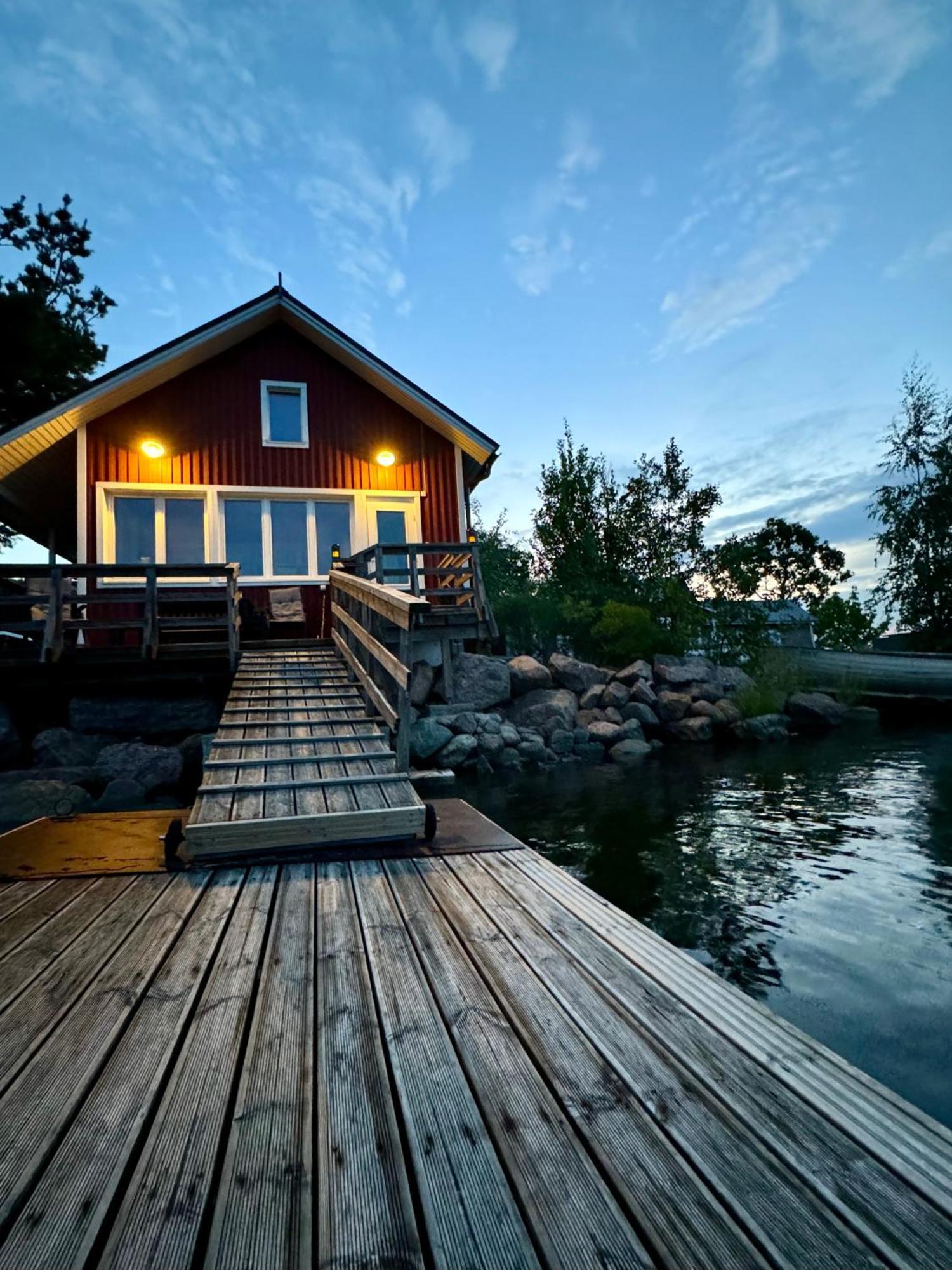 Rantakari Cottage Kotka Exterior photo
